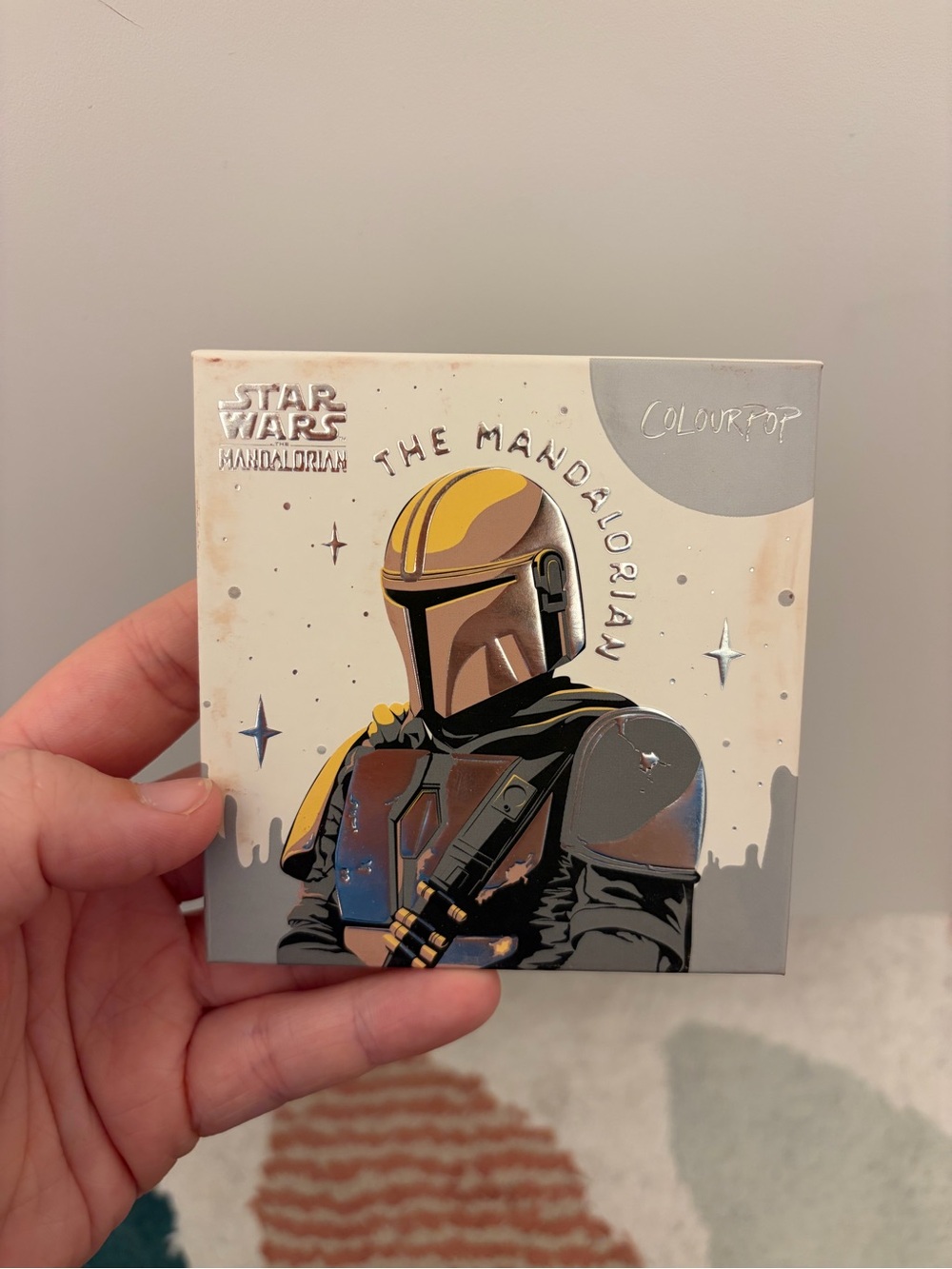 ColourPop The Mandalorian Eyeshadow Palette - Gold, silver, Cream, Green